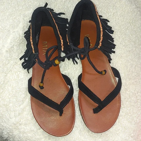 MIA Native Black Fringe Beaded Suede Leather Sandals - Picture 8 of 9